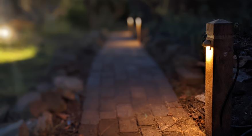 Warm white garden path pillar lighting